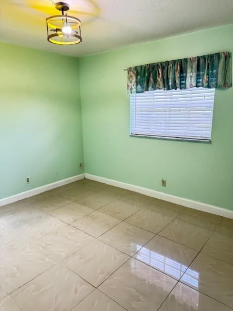 2946 NW 53rd Ter