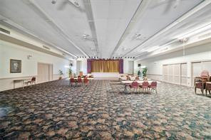 370 NW 76th Ave 202