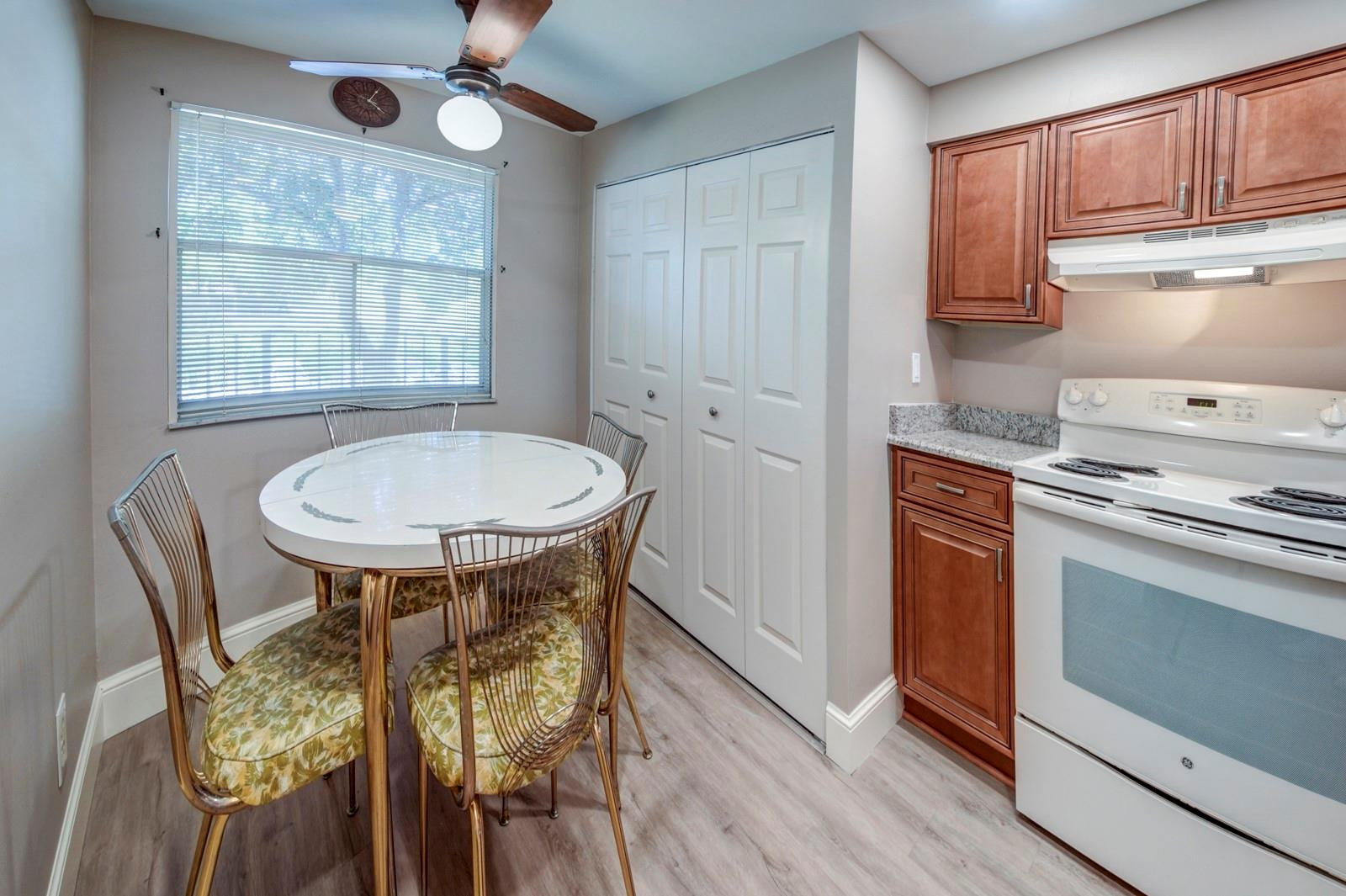370 NW 76th Ave 202