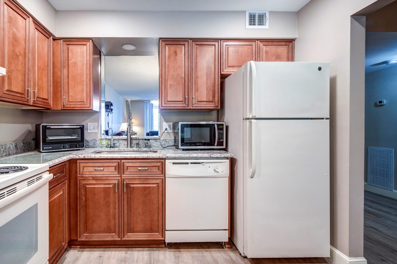 370 NW 76th Ave 202