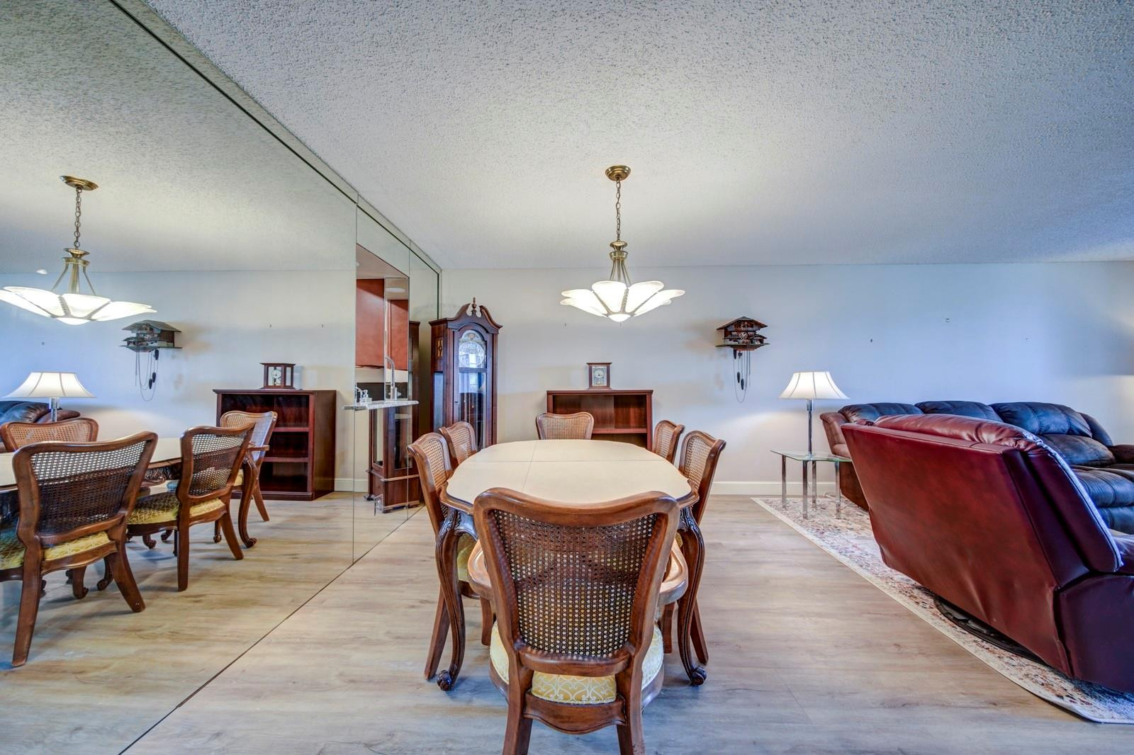 370 NW 76th Ave 202