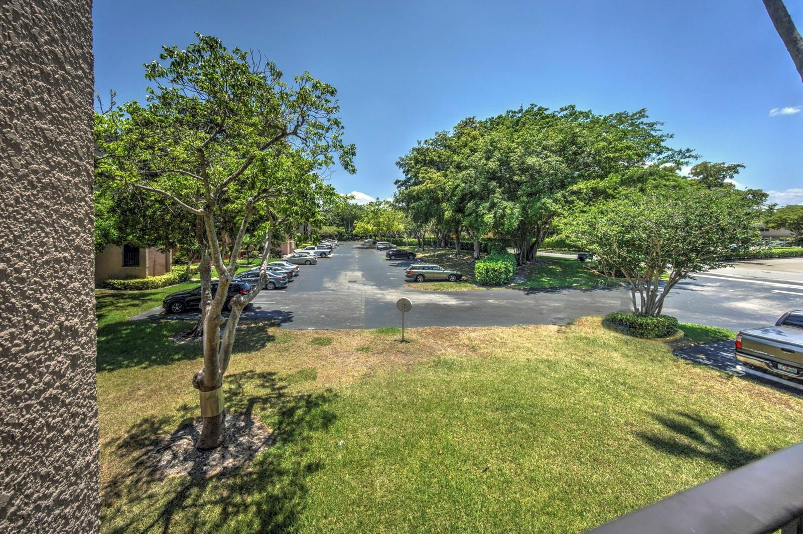 370 NW 76th Ave 202