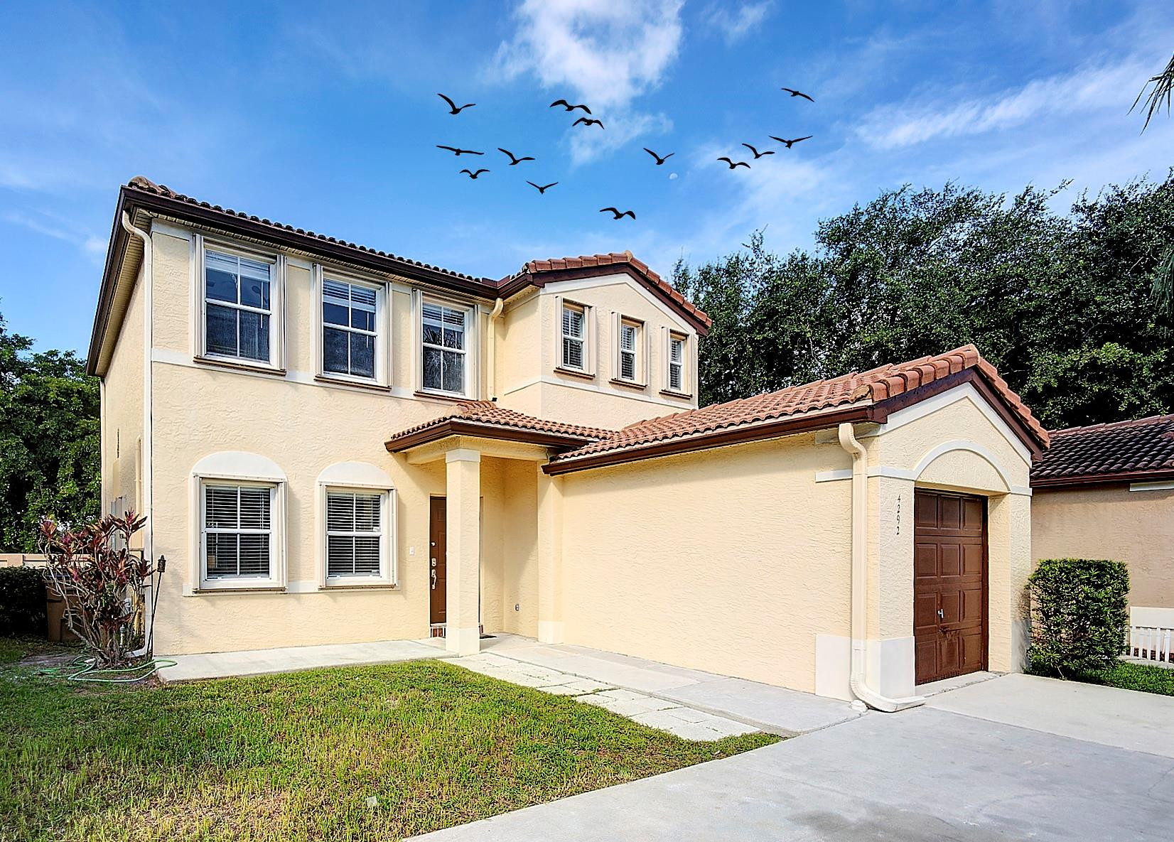 4292 NW 1st Pl