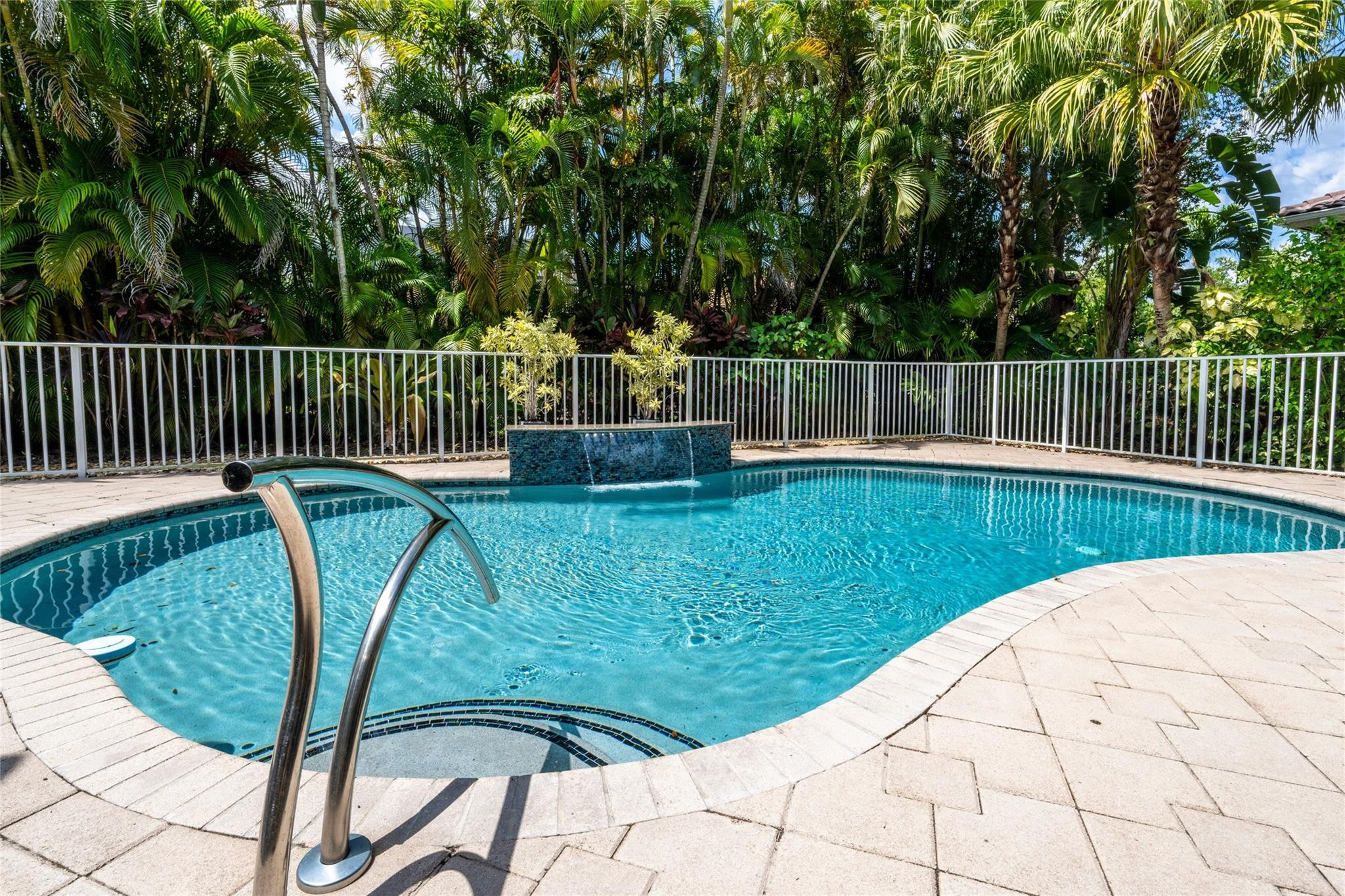 10642 NW 69th Pl