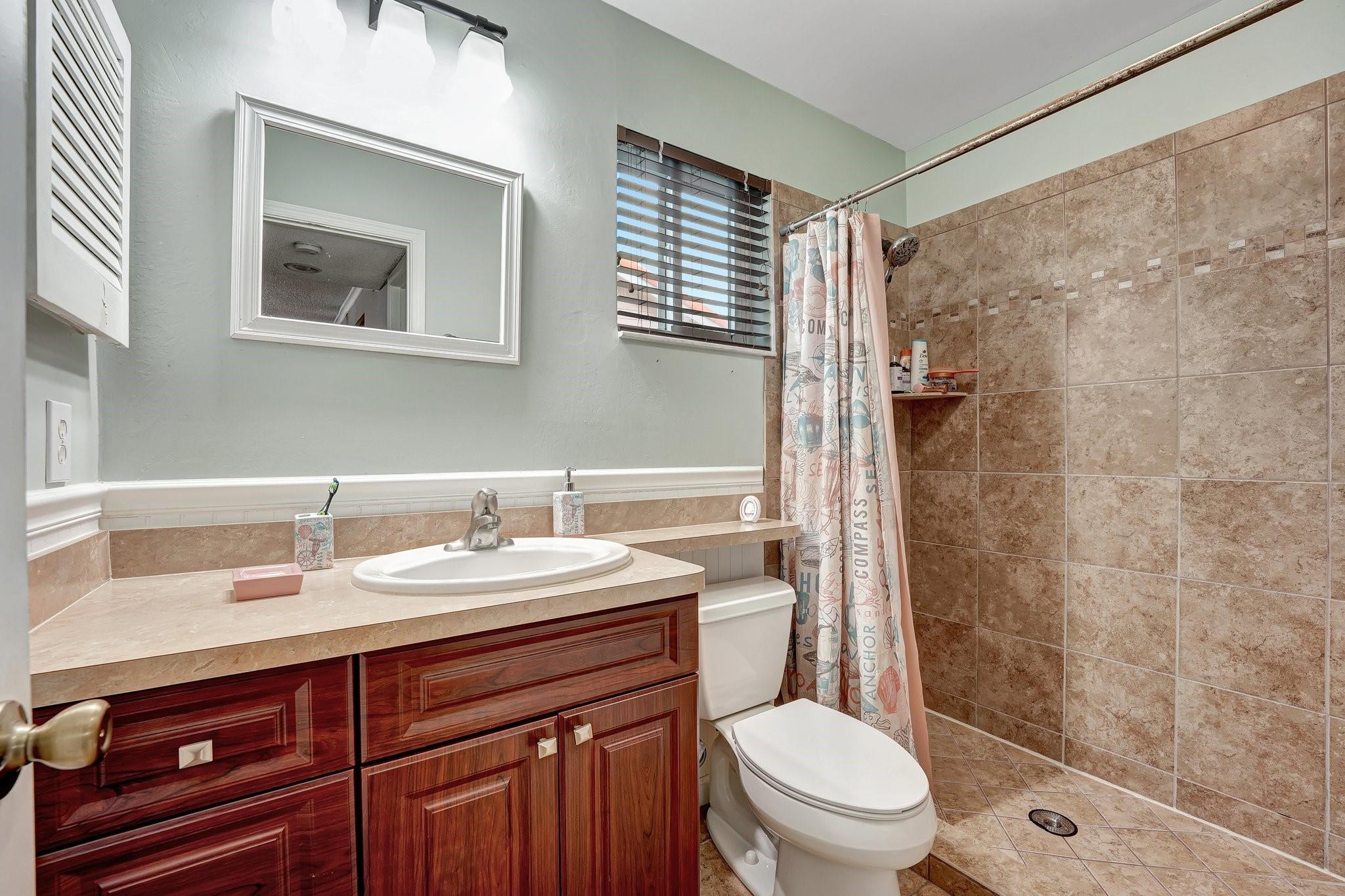 5880 NW 46th Mnr