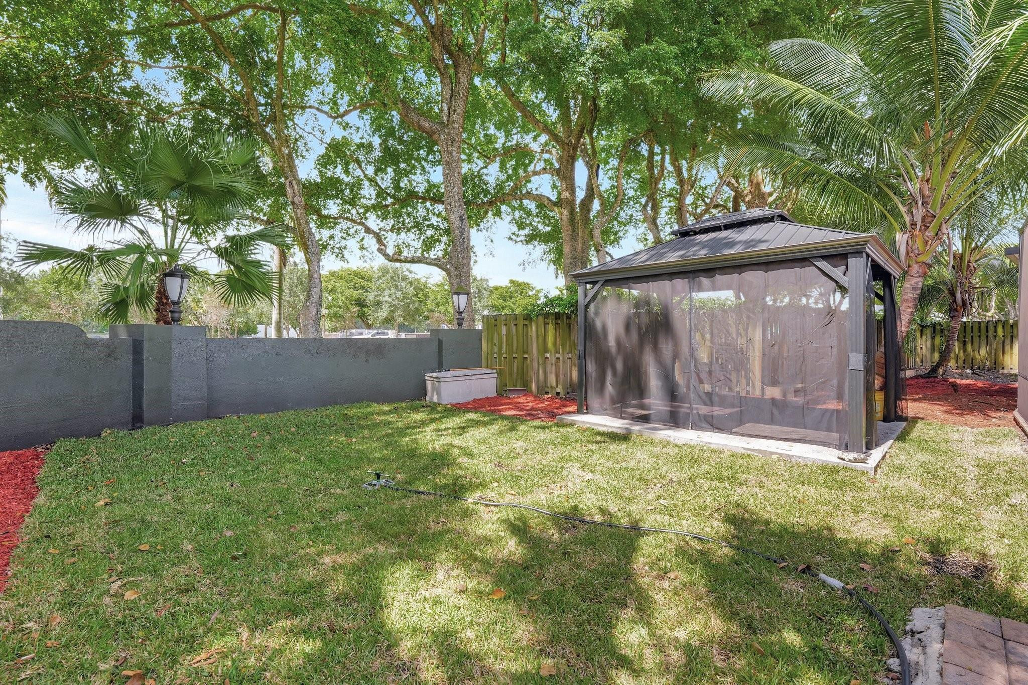 5880 NW 46th Mnr