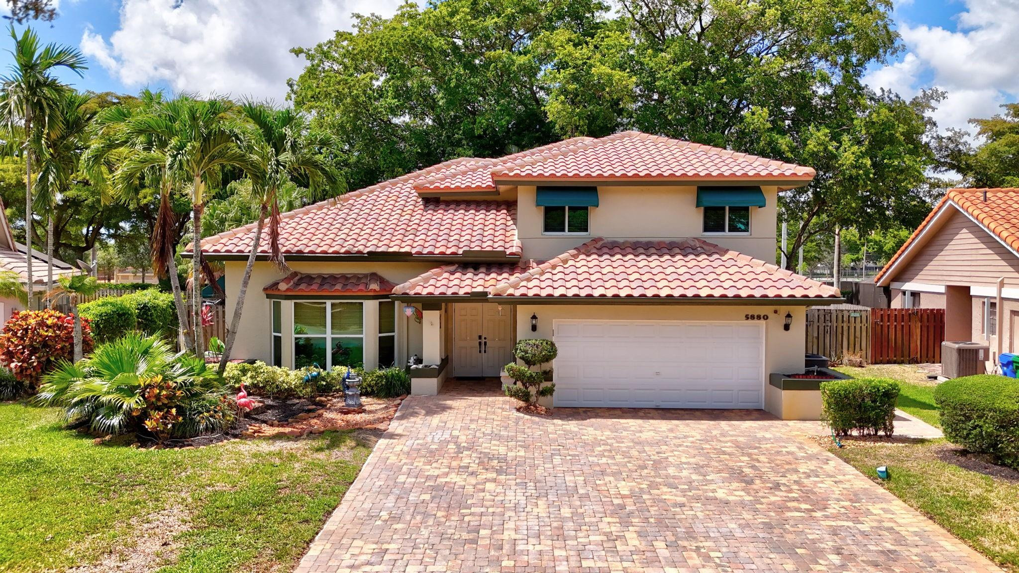 5880 NW 46th Mnr