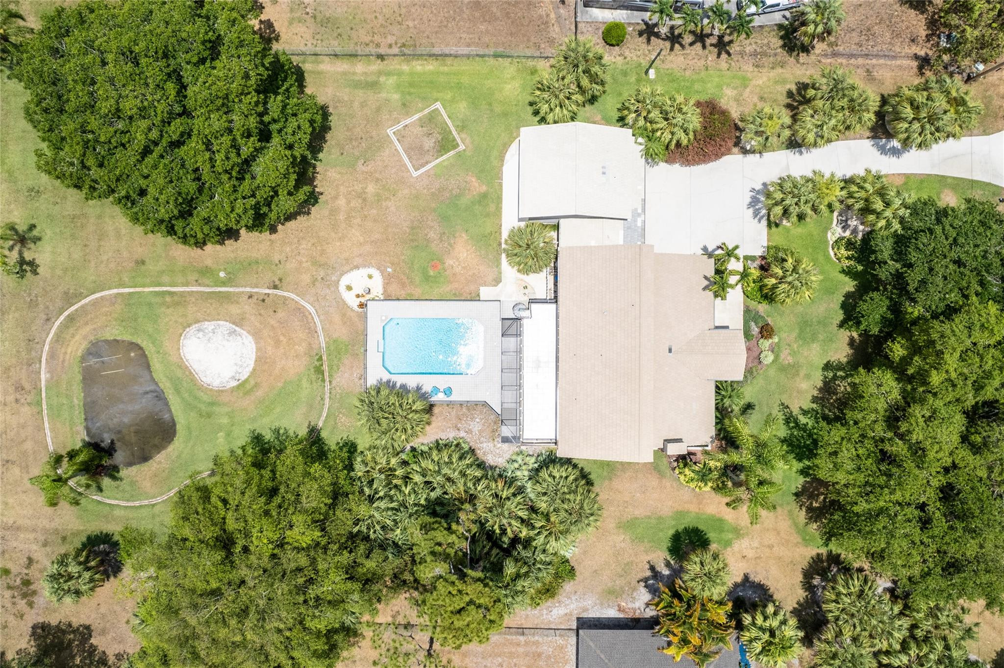 6687 NW 66th Ave
