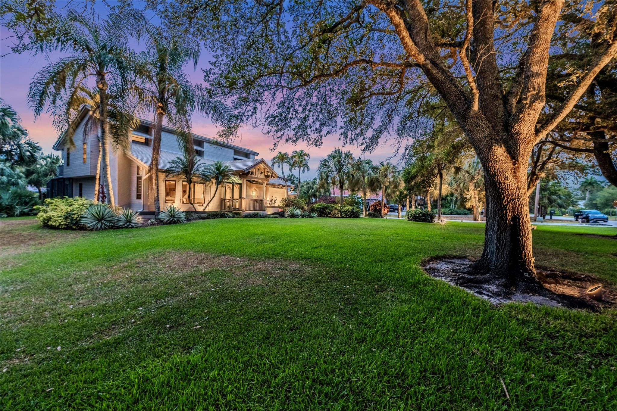 6687 NW 66th Ave