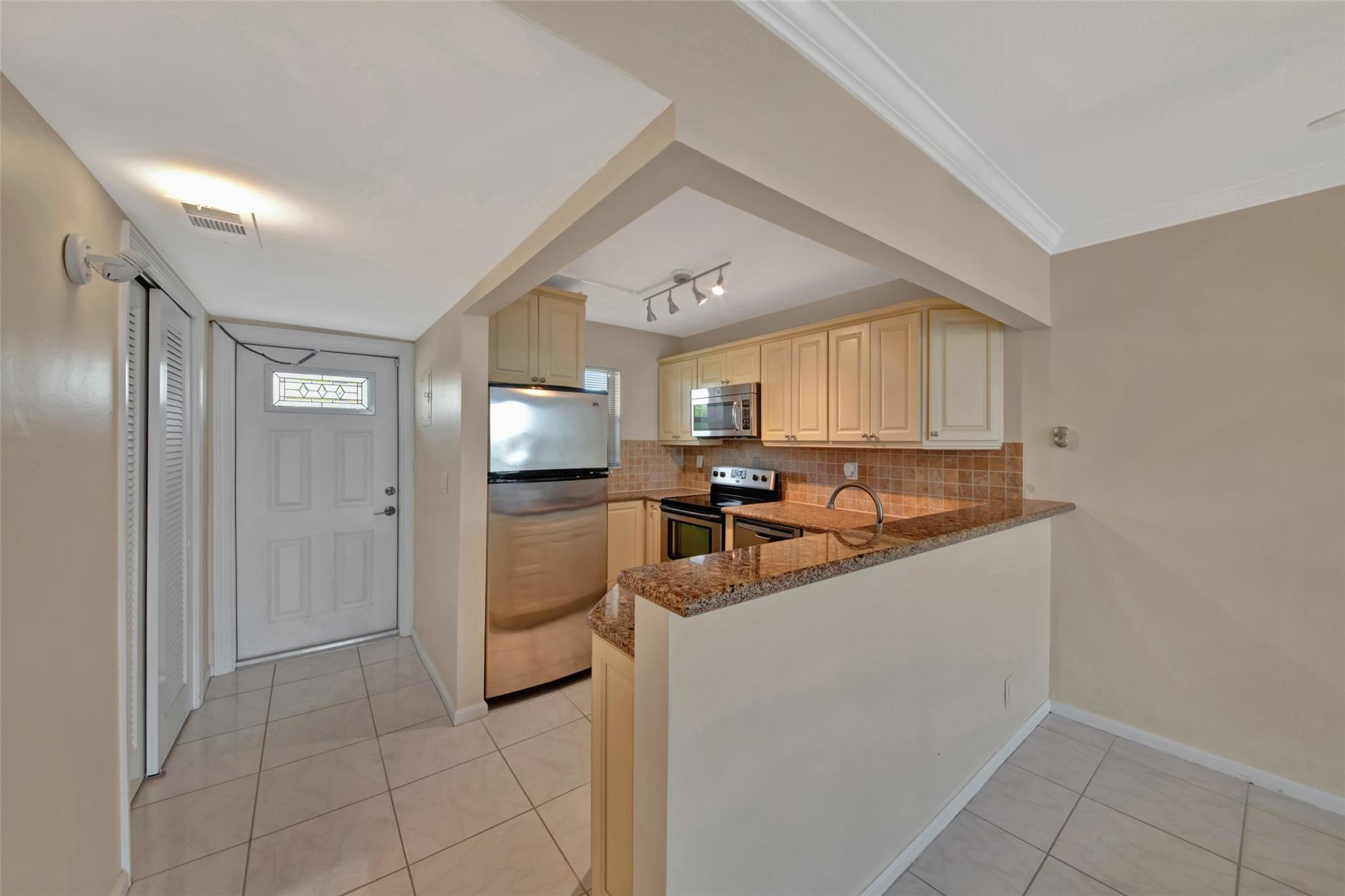750 NE Spanish River 403
