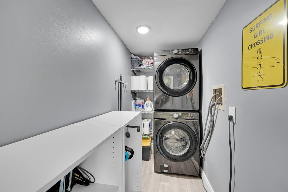 1818 Hammock Blvd 222