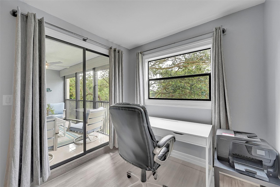 1818 Hammock Blvd 222