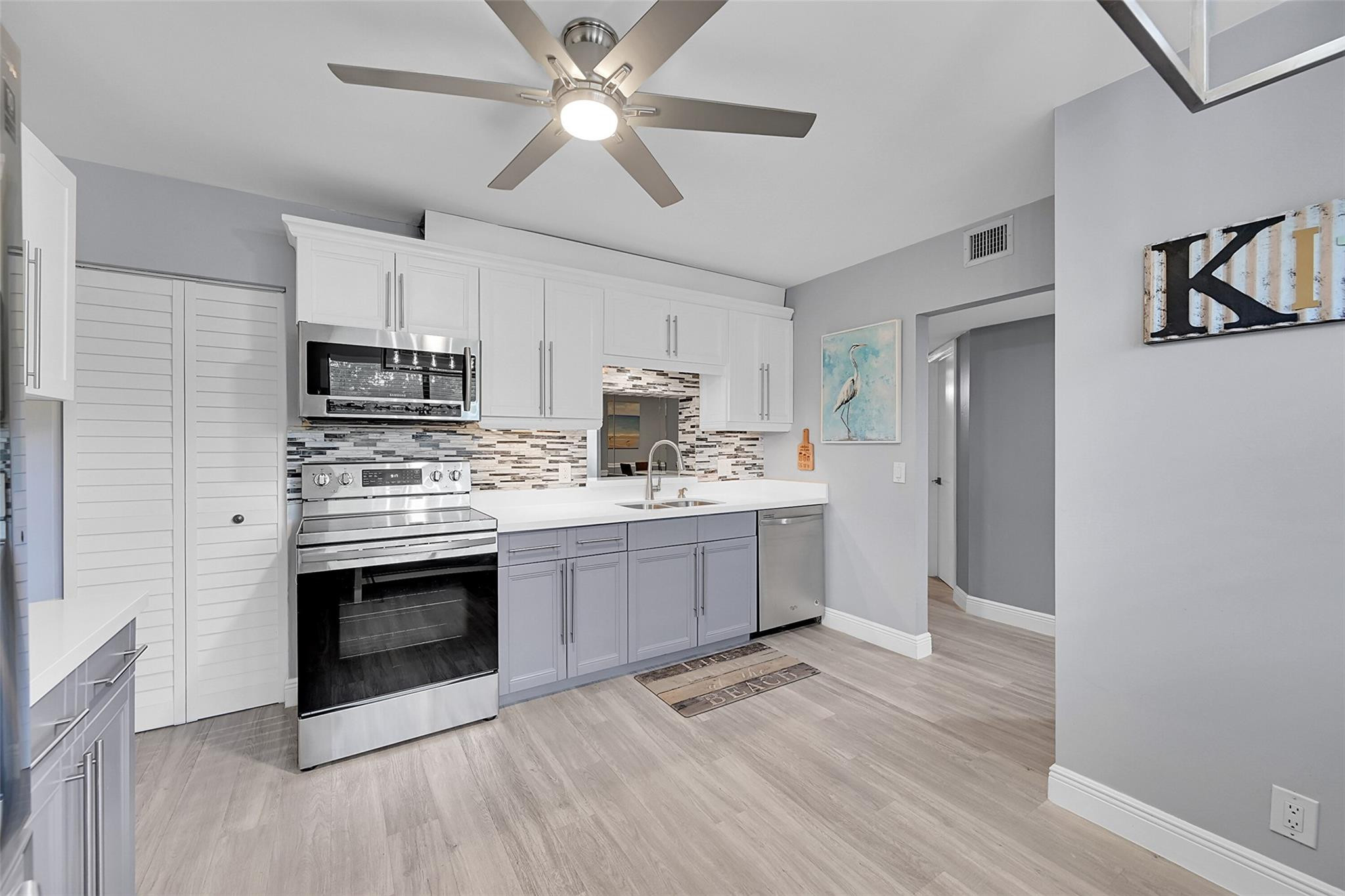 1818 Hammock Blvd 222