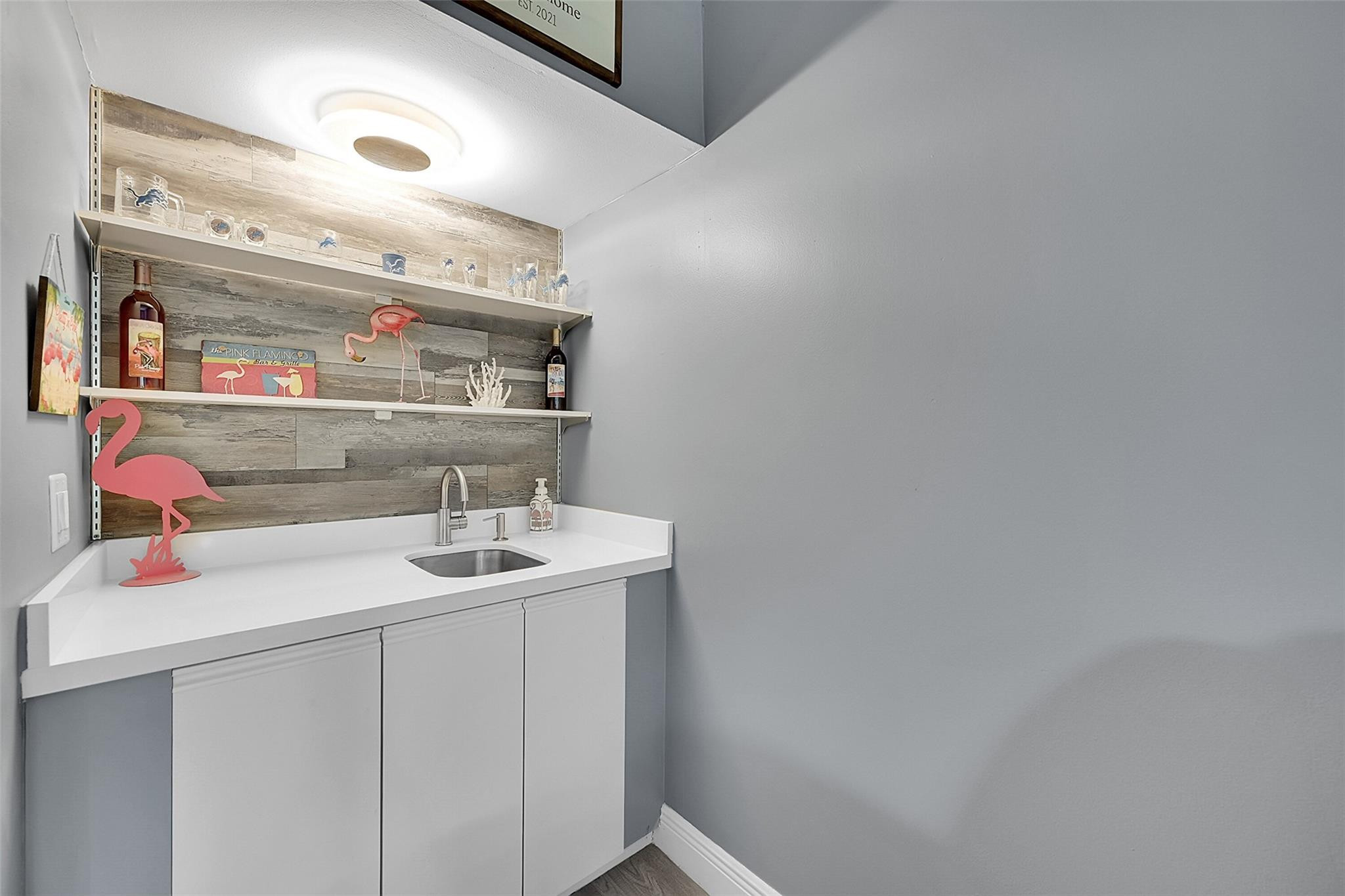 1818 Hammock Blvd 222