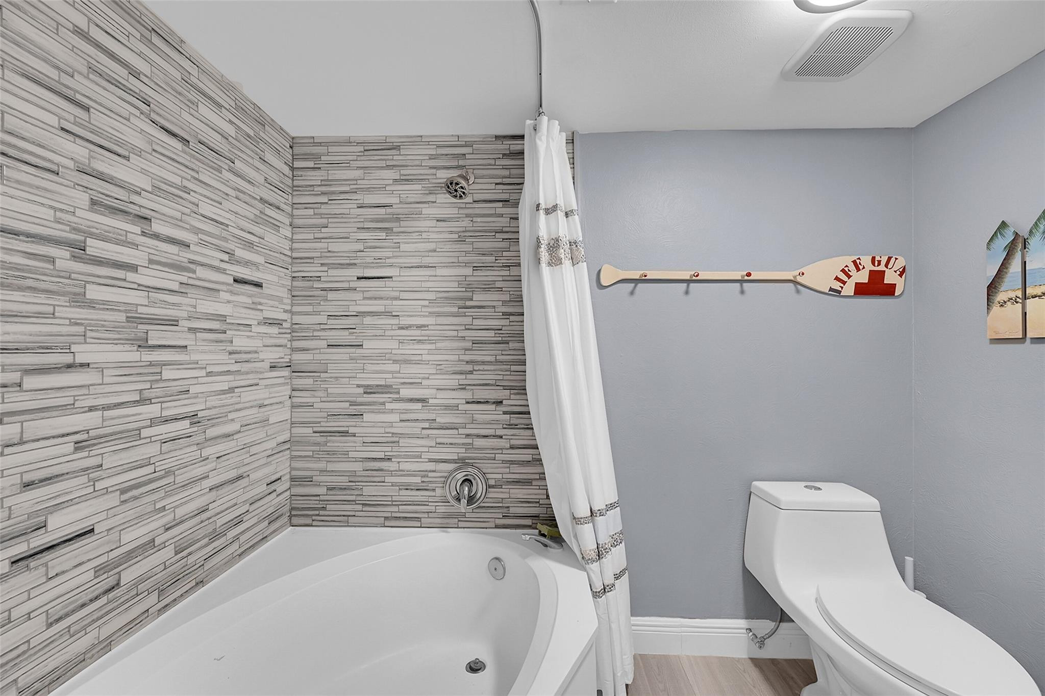 1818 Hammock Blvd 222