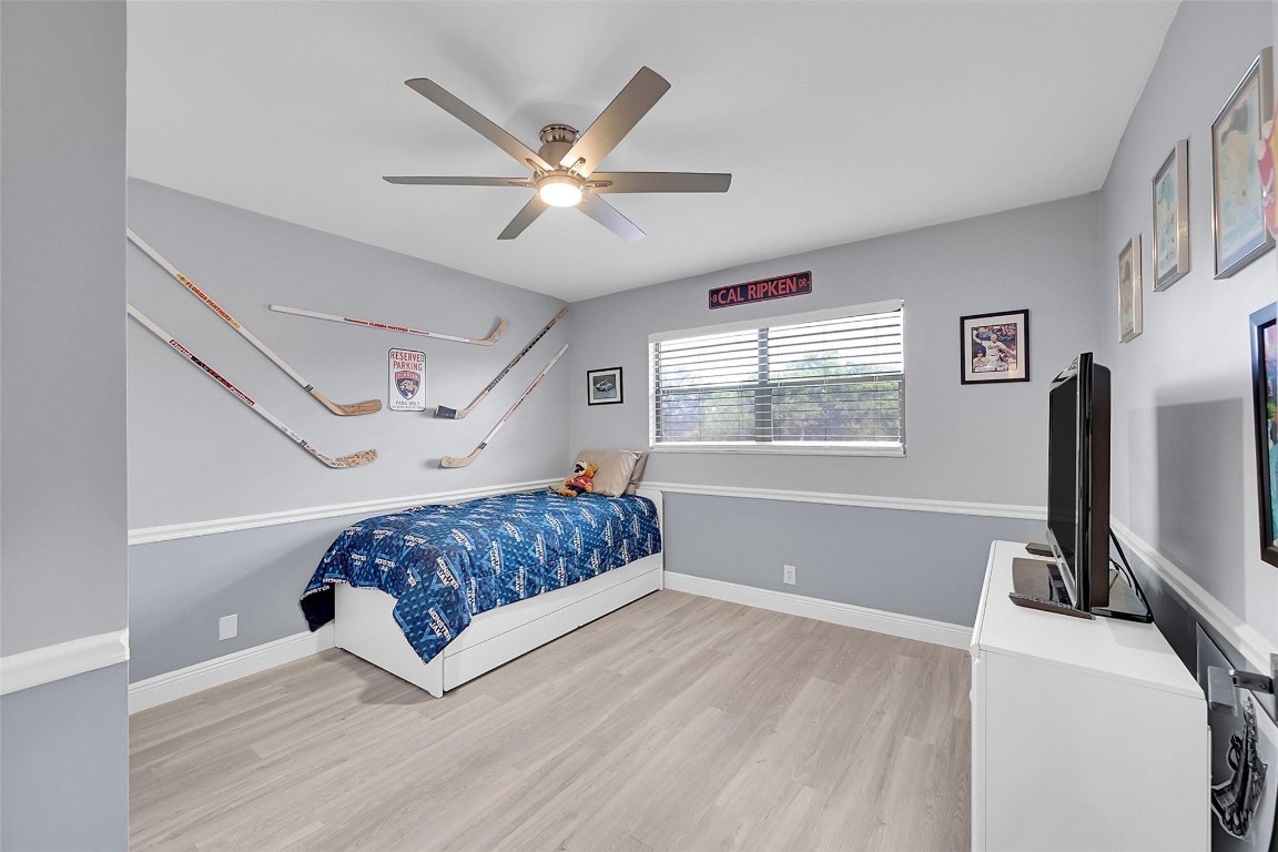 1818 Hammock Blvd 222