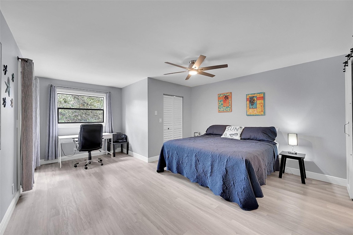 1818 Hammock Blvd 222