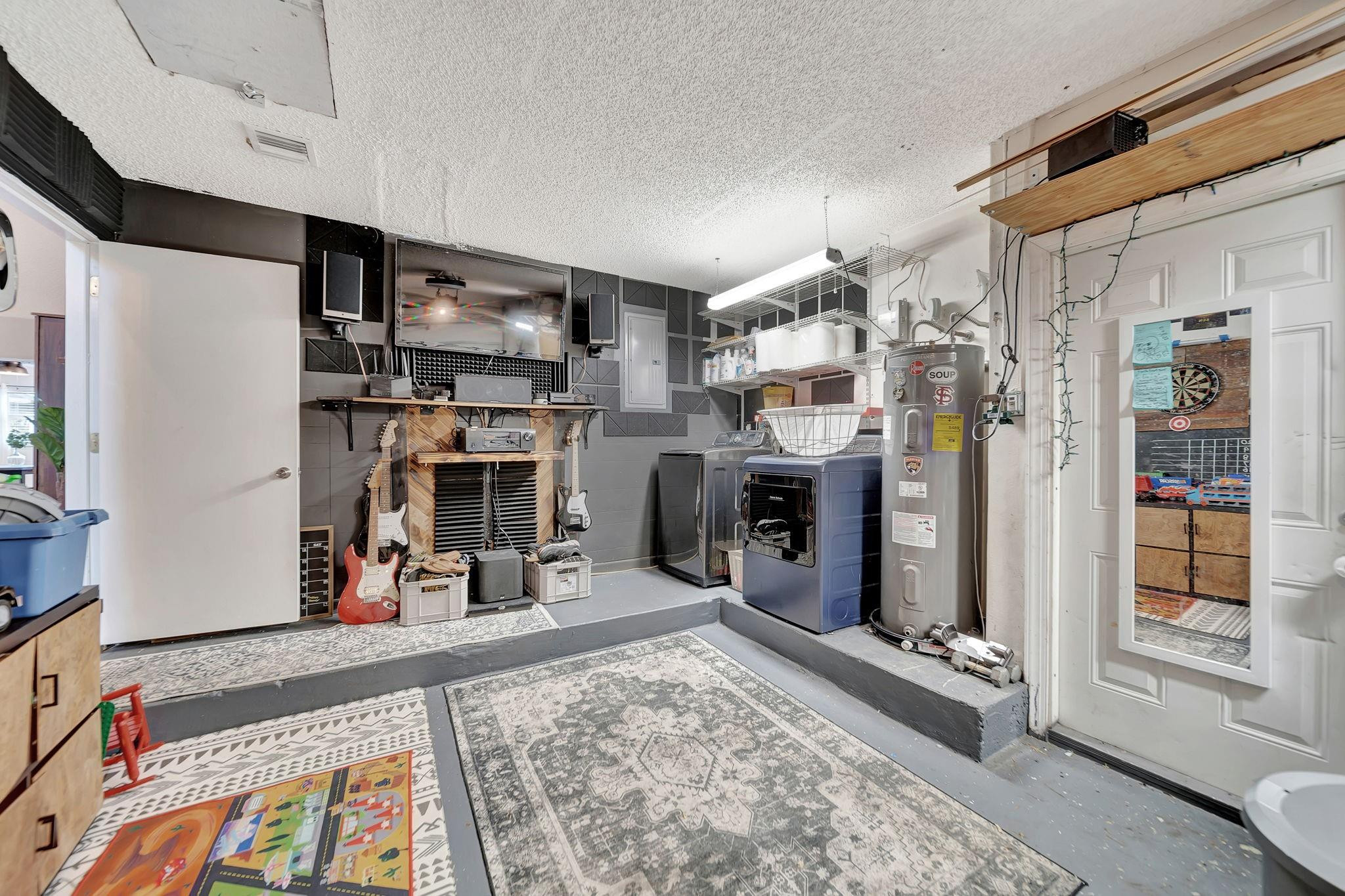 7327 NW 38th Court