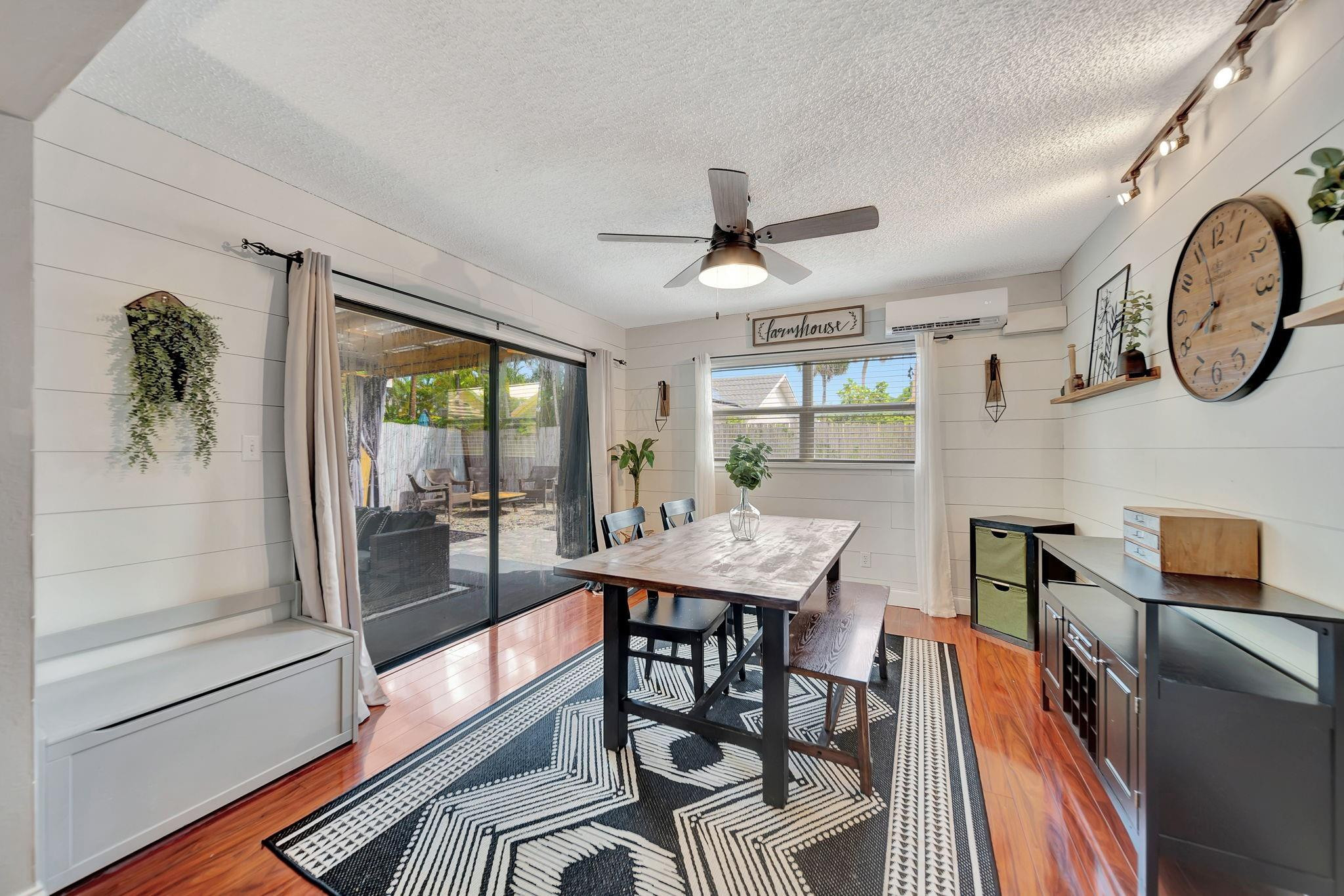 7327 NW 38th Court
