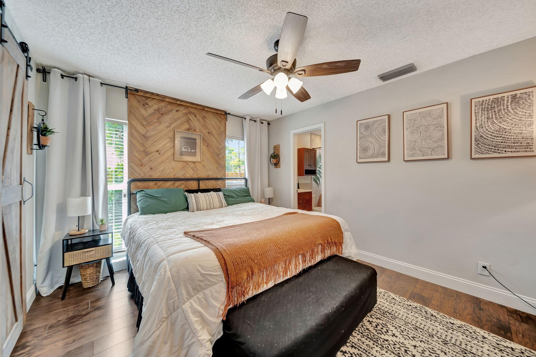 7327 NW 38th Court