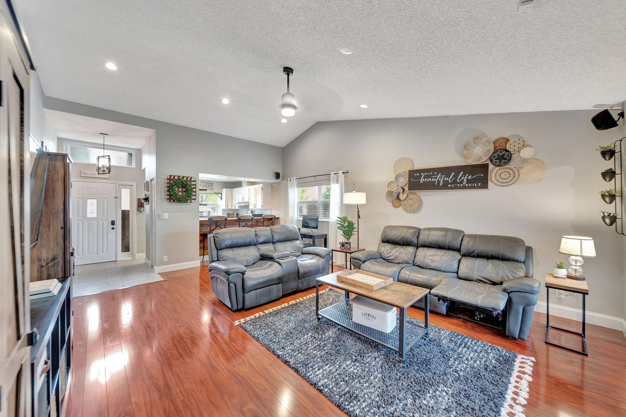 7327 NW 38th Court