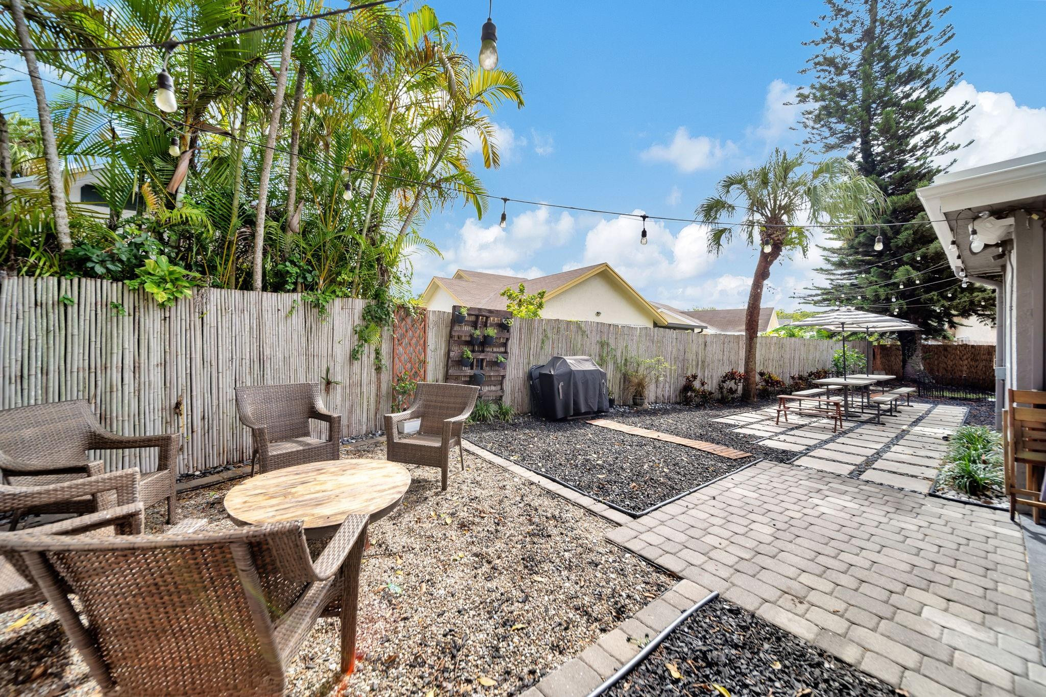 7327 NW 38th Court