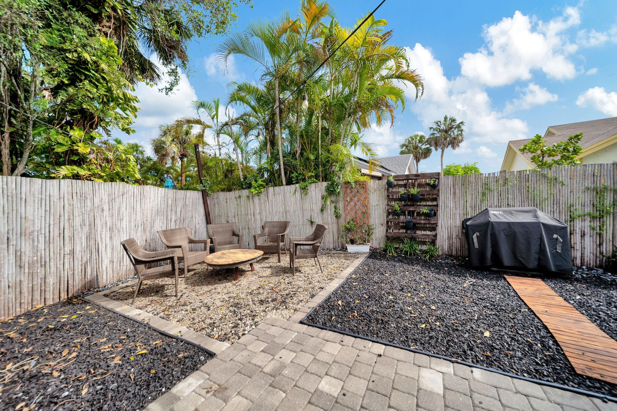 7327 NW 38th Court