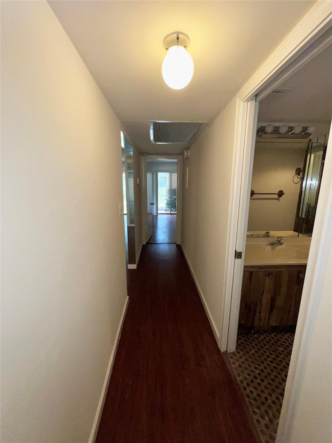 2901 Victoria Cir D1