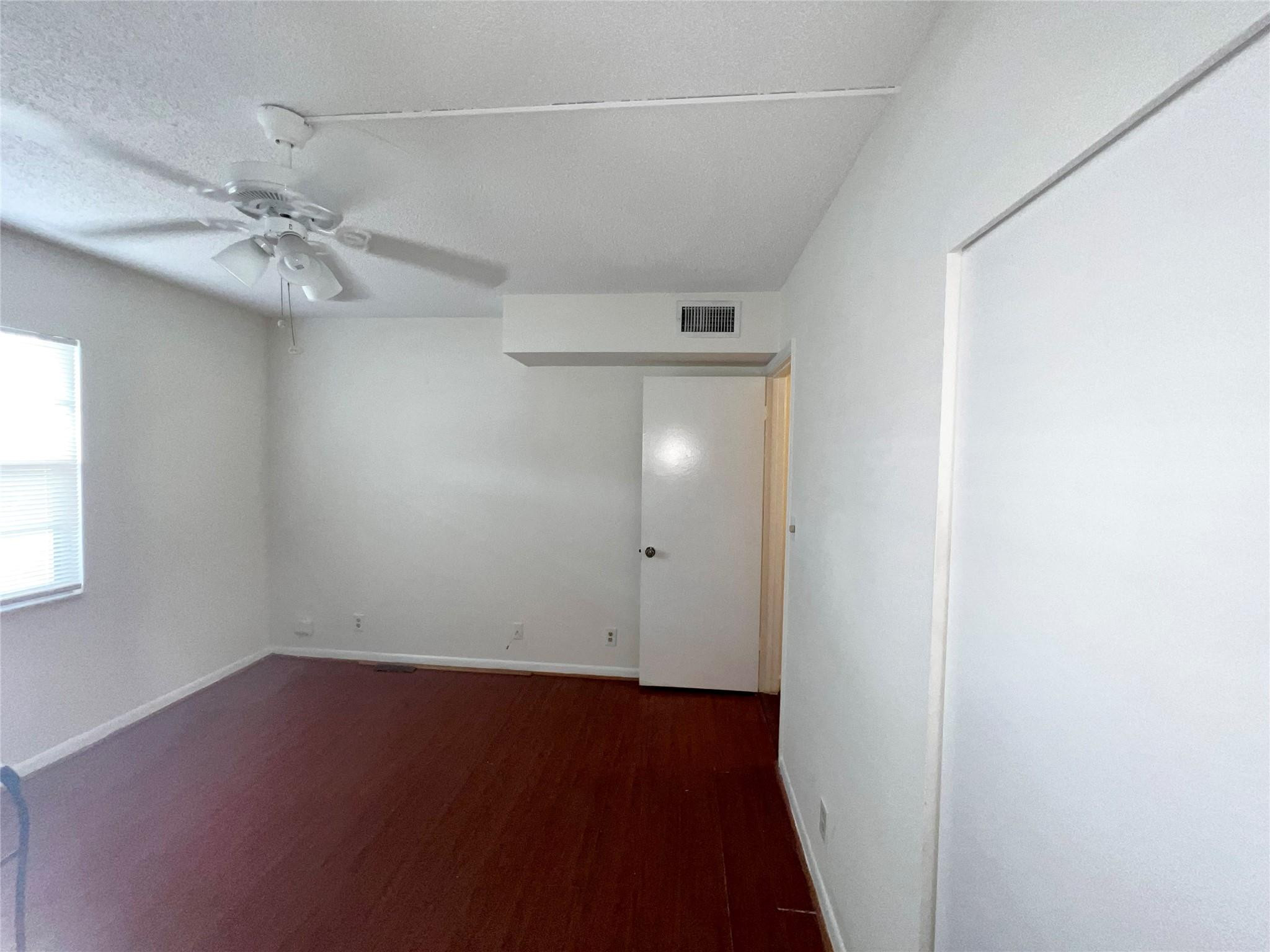 2901 Victoria Cir D1