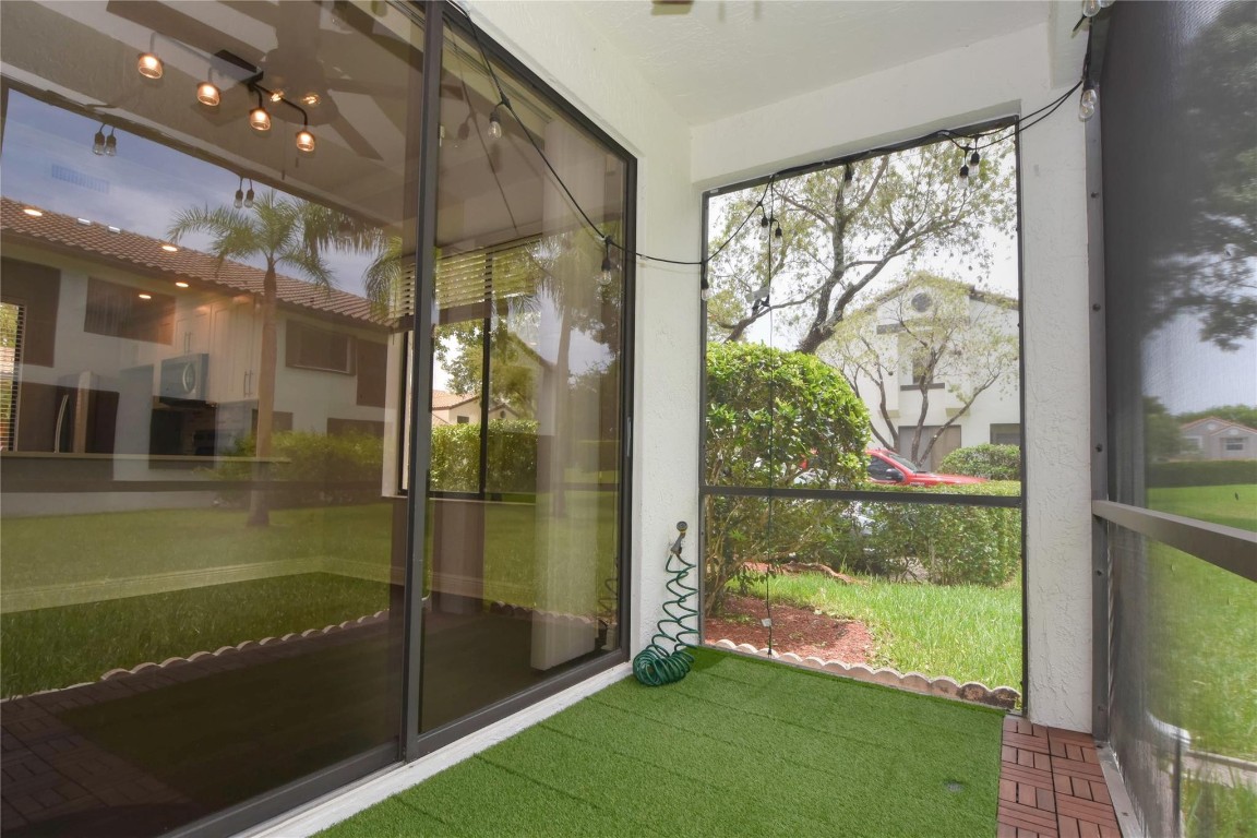 7525 NW 61st Ter 701