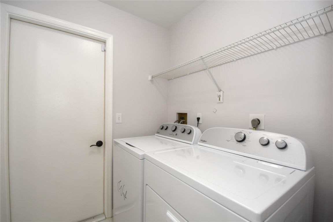 7525 NW 61st Ter 701