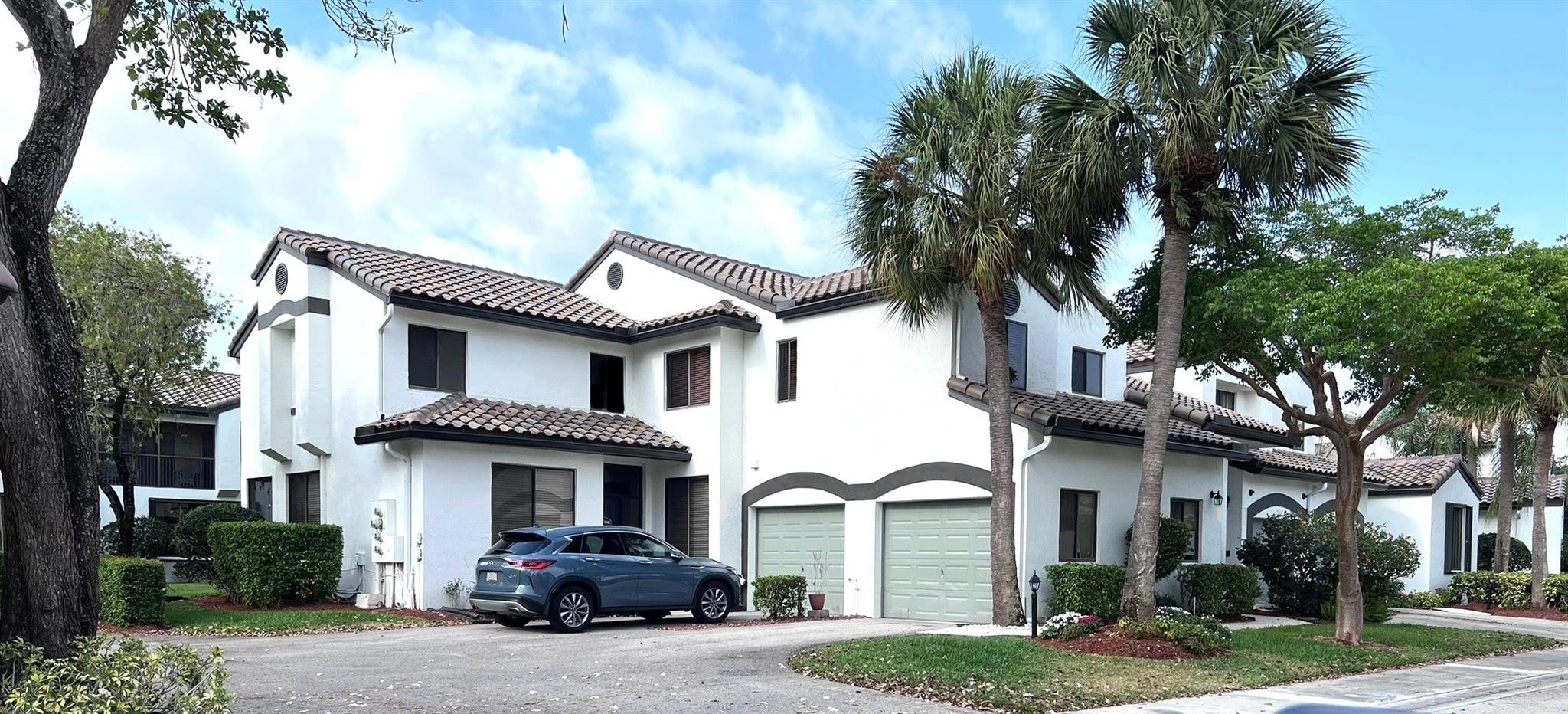 7525 NW 61st Ter 701