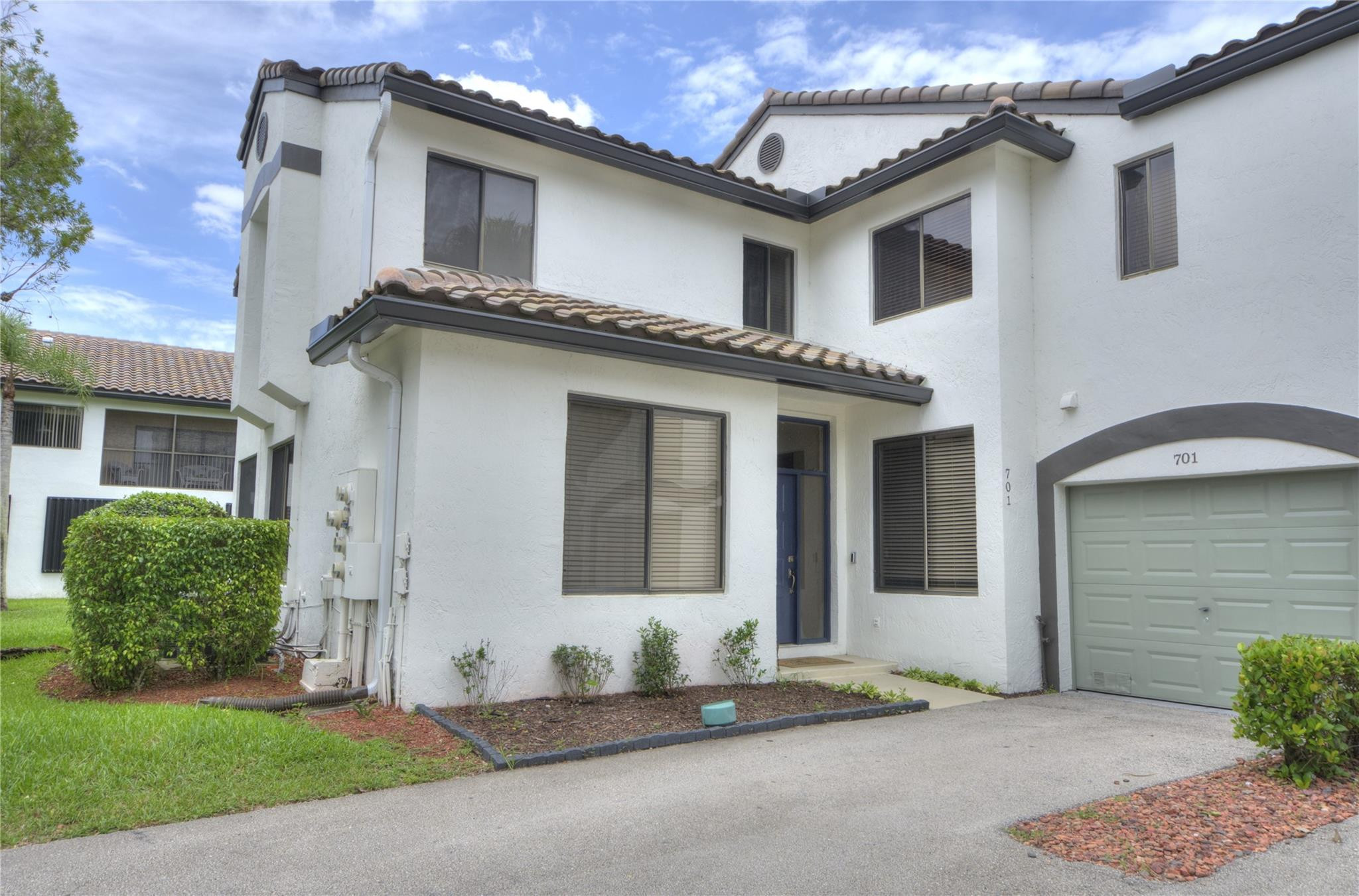 7525 NW 61st Ter 701