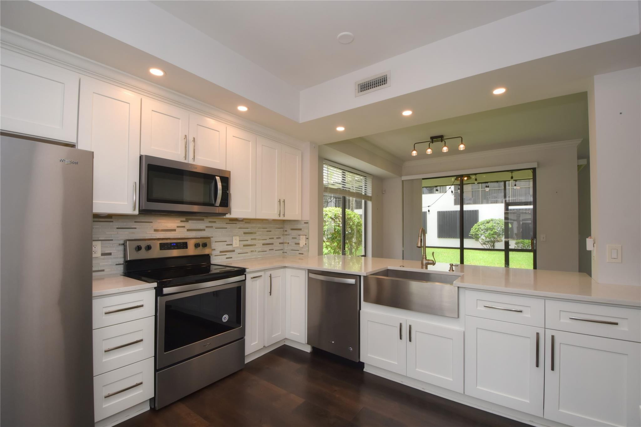 7525 NW 61st Ter 701