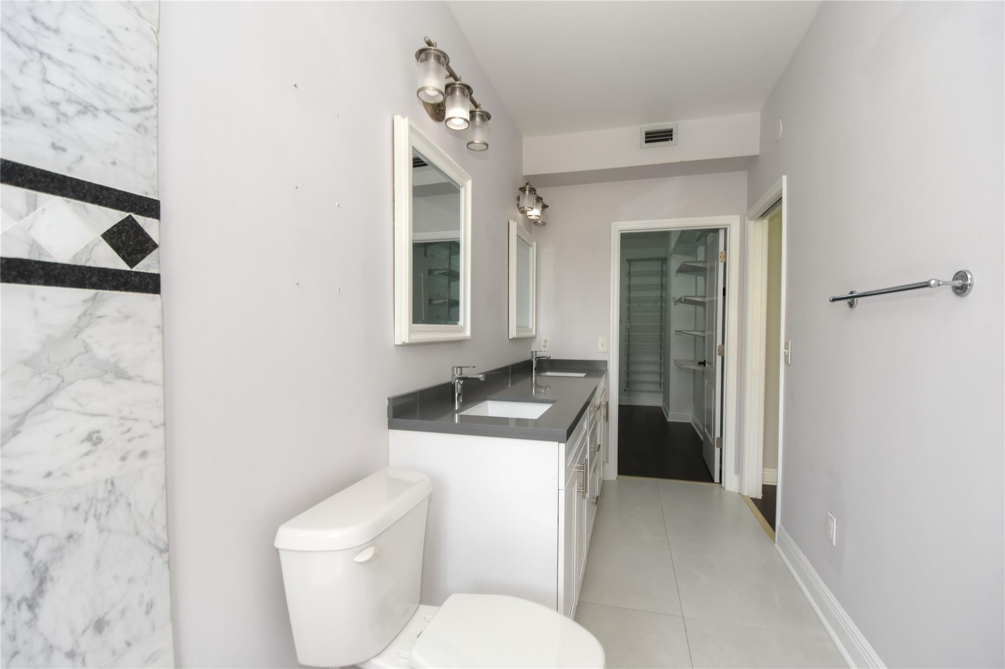 7525 NW 61st Ter 701