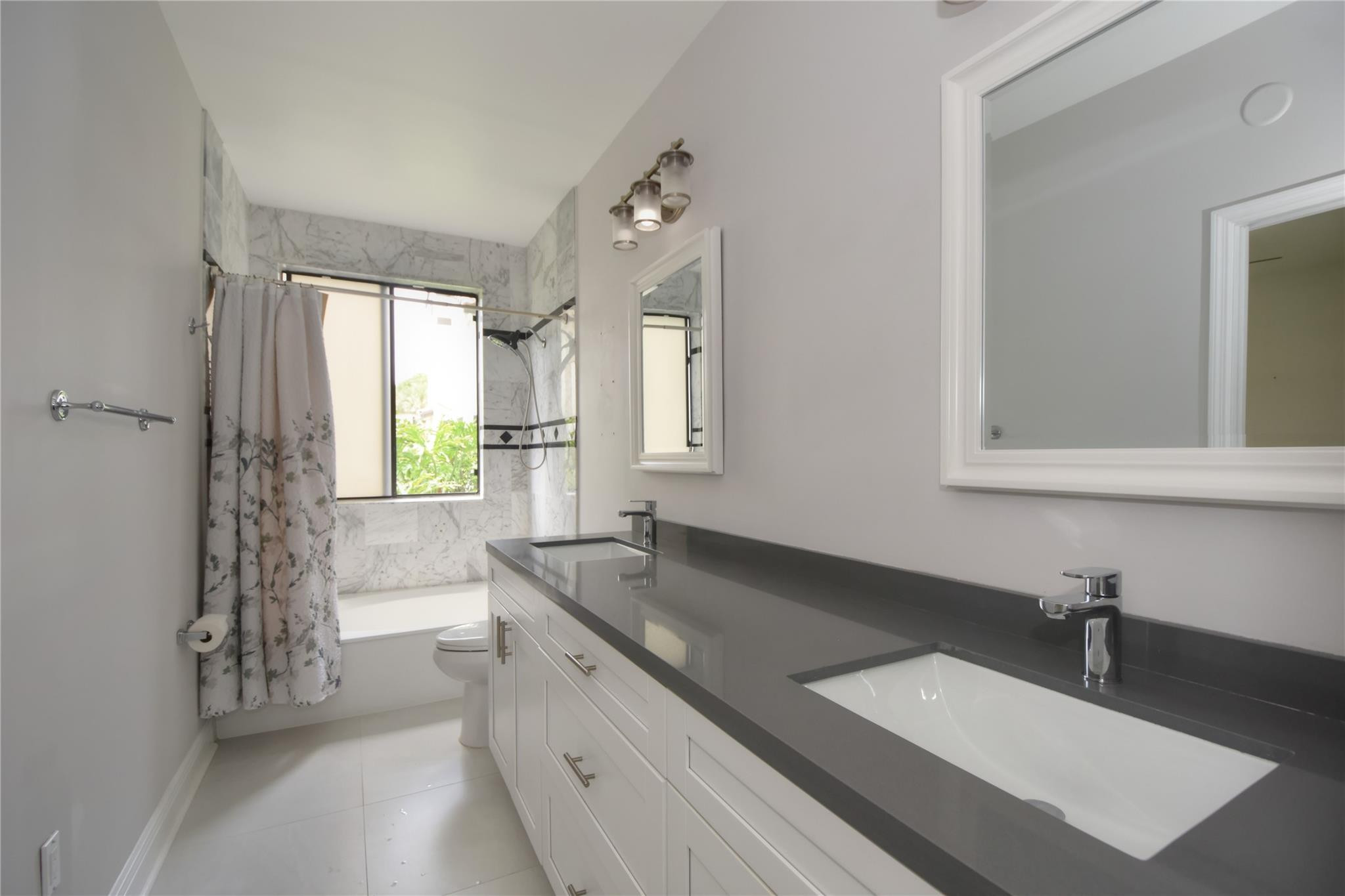 7525 NW 61st Ter 701