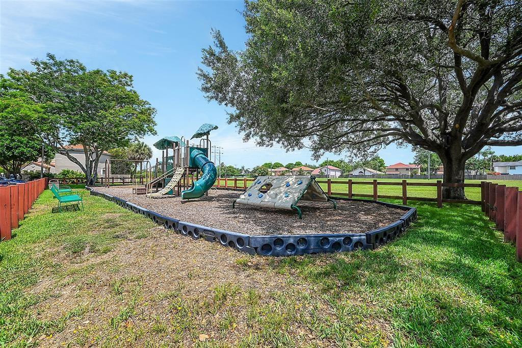 11044 Neptune Dr