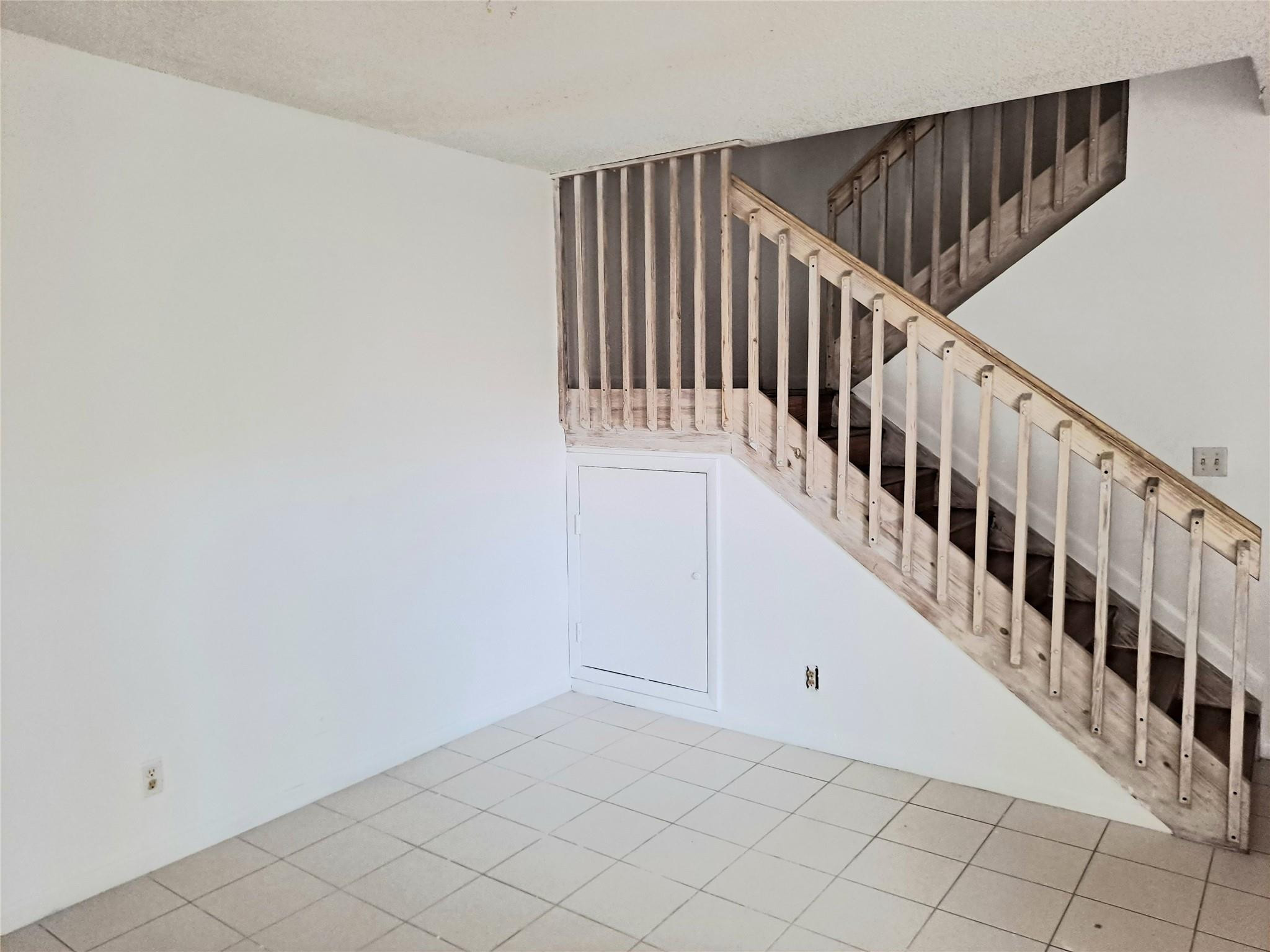 11044 Neptune Dr