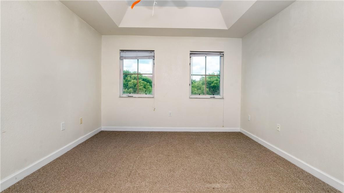 100 S JACARANDA C.C. 200