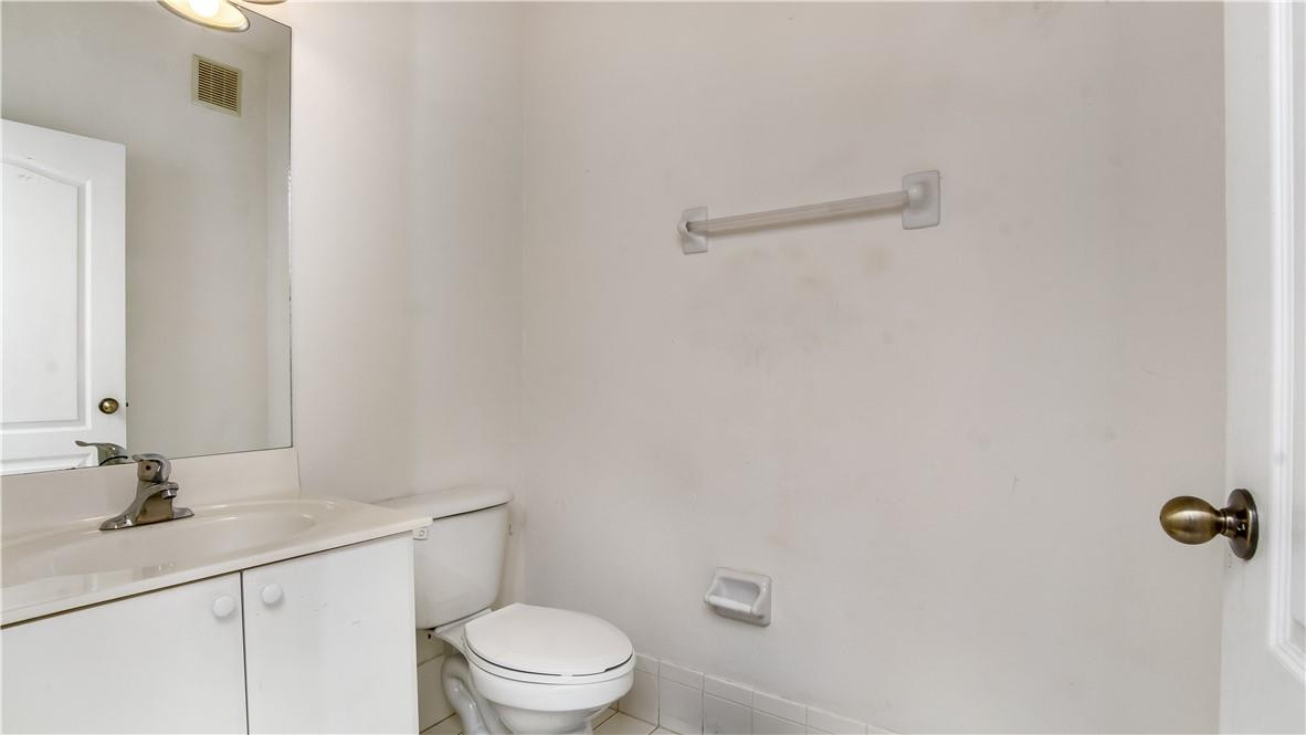 100 S JACARANDA C.C. 200