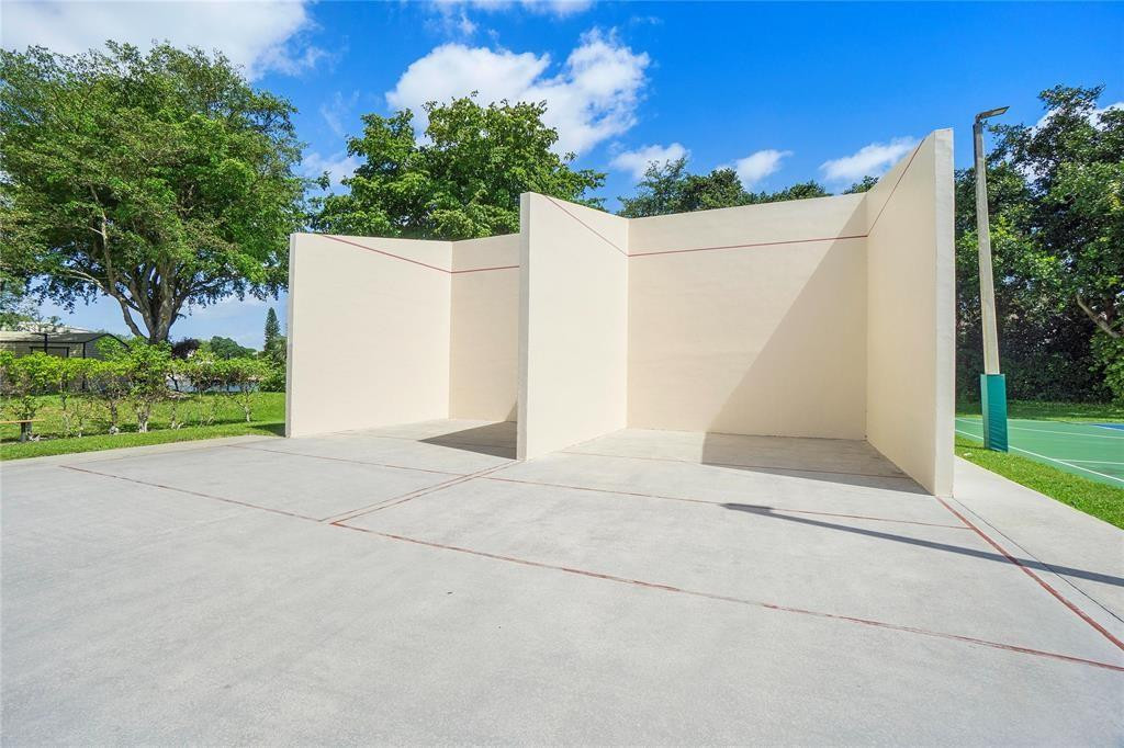 2767 Carambola Circle S 302