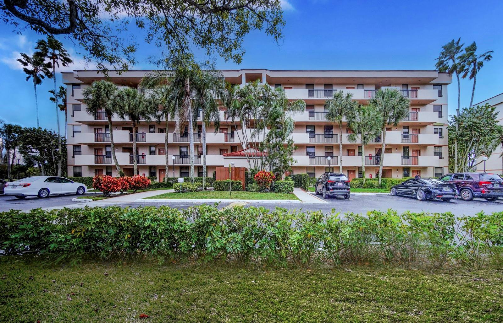 2767 Carambola Circle S 302