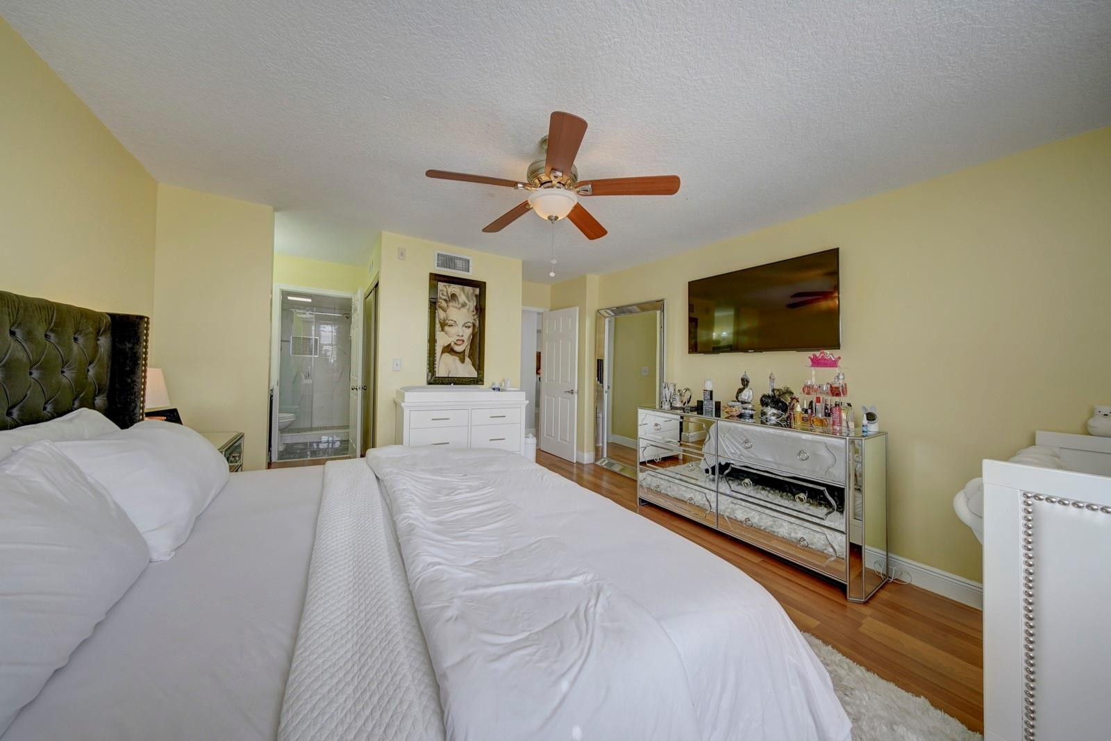 2767 Carambola Circle S 302