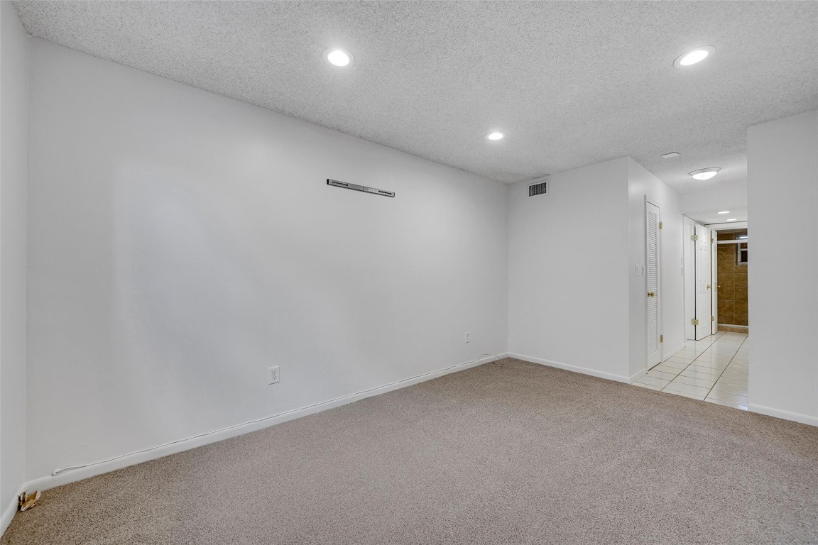 4111 Stirling Rd 304