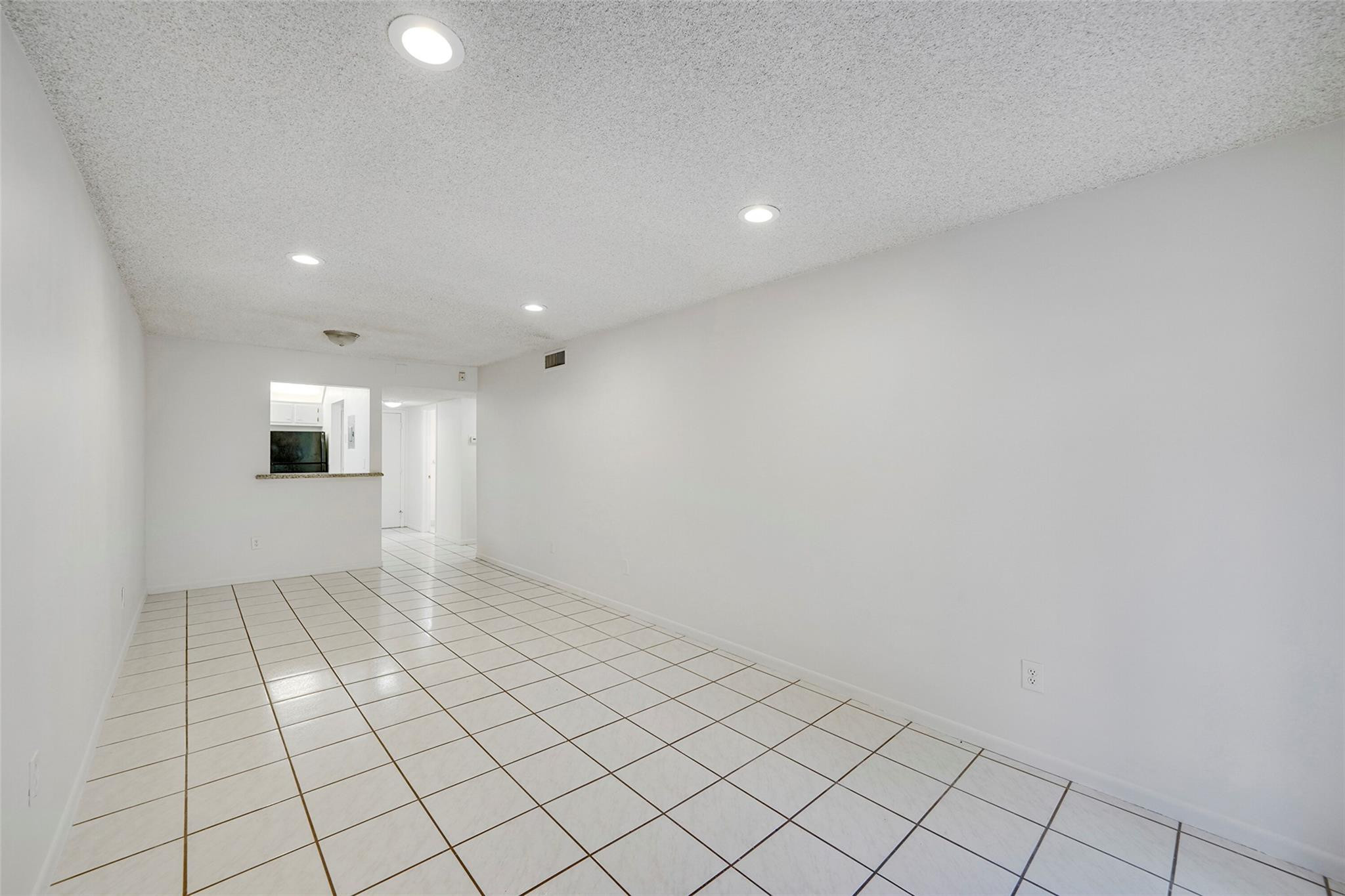 4111 Stirling Rd 304