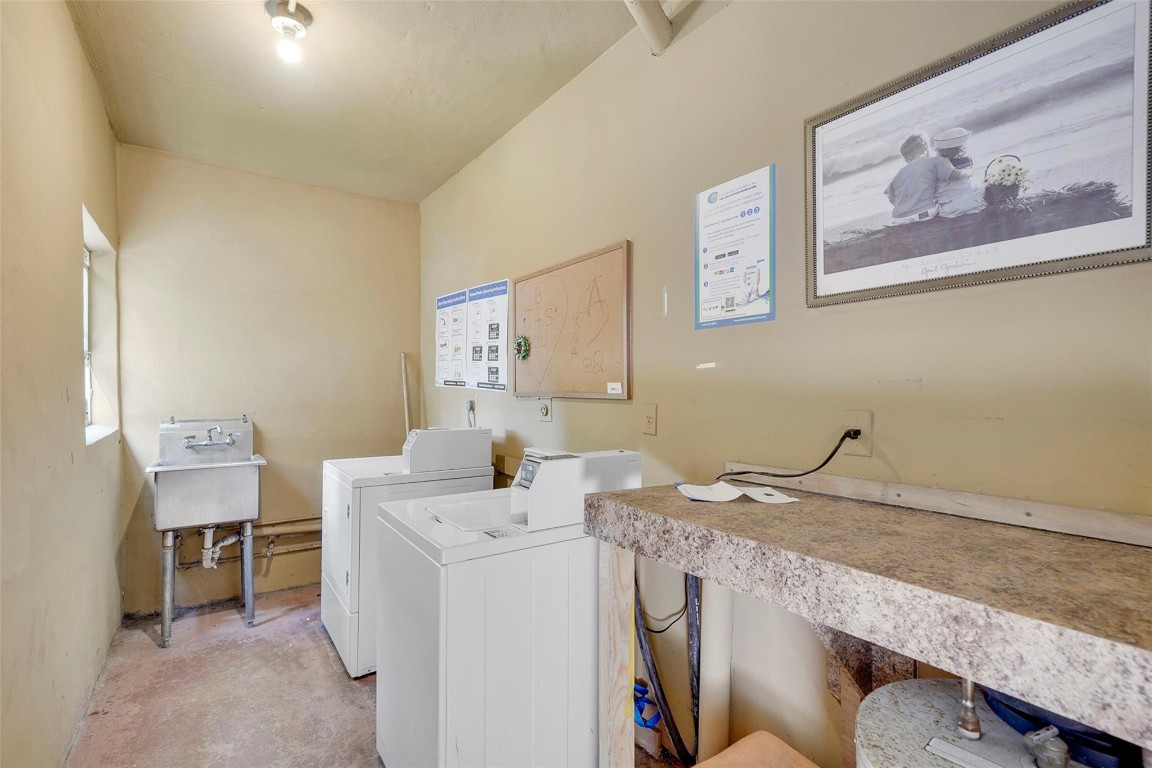 4111 Stirling Rd 304