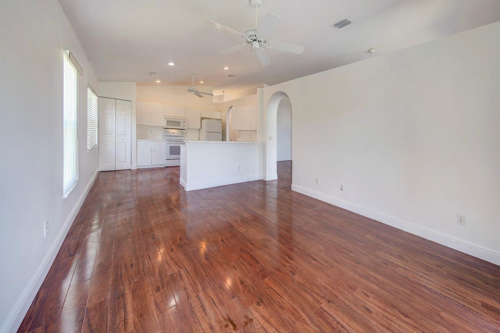 8765 Thames River Dr