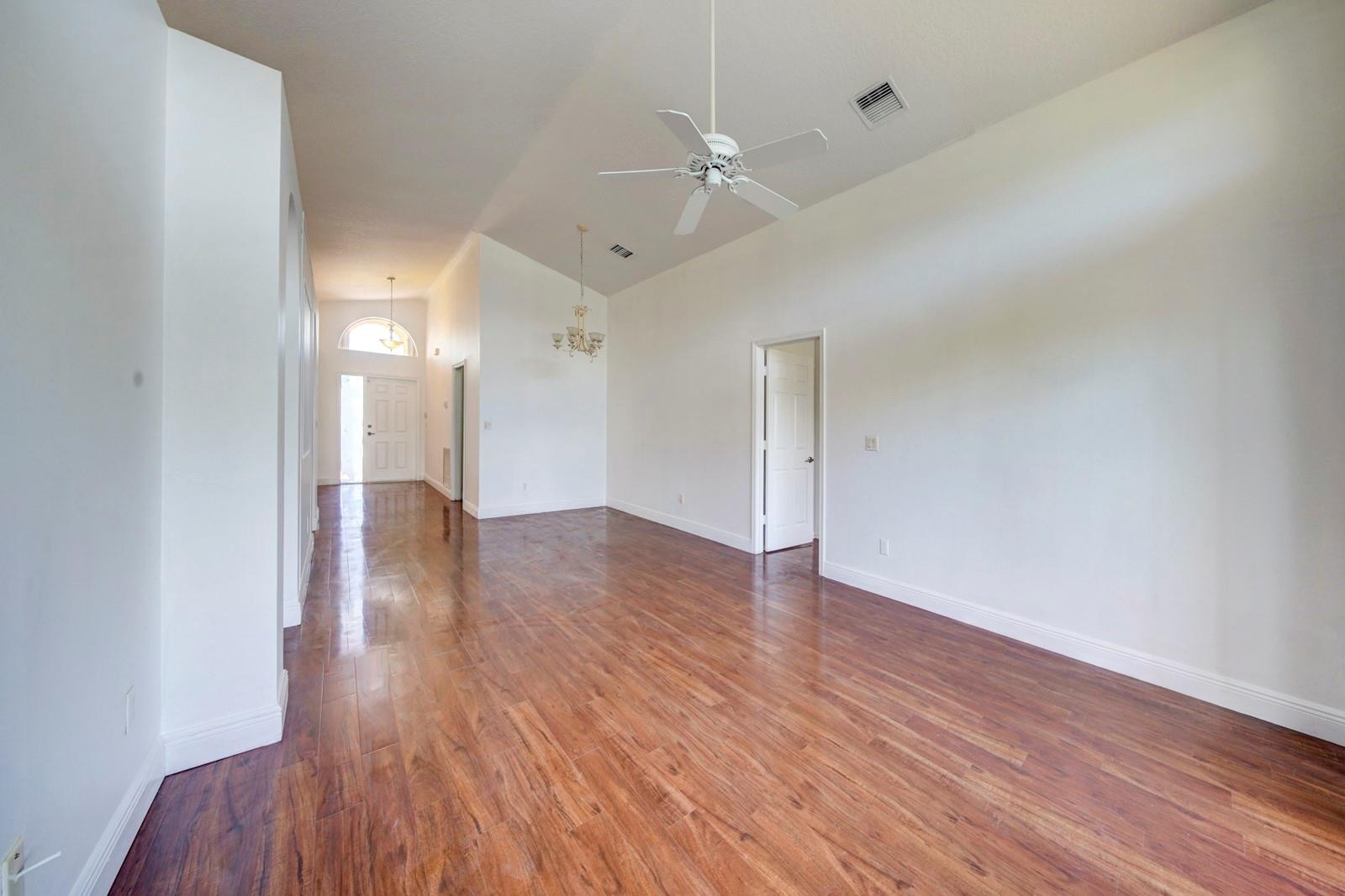 8765 Thames River Dr