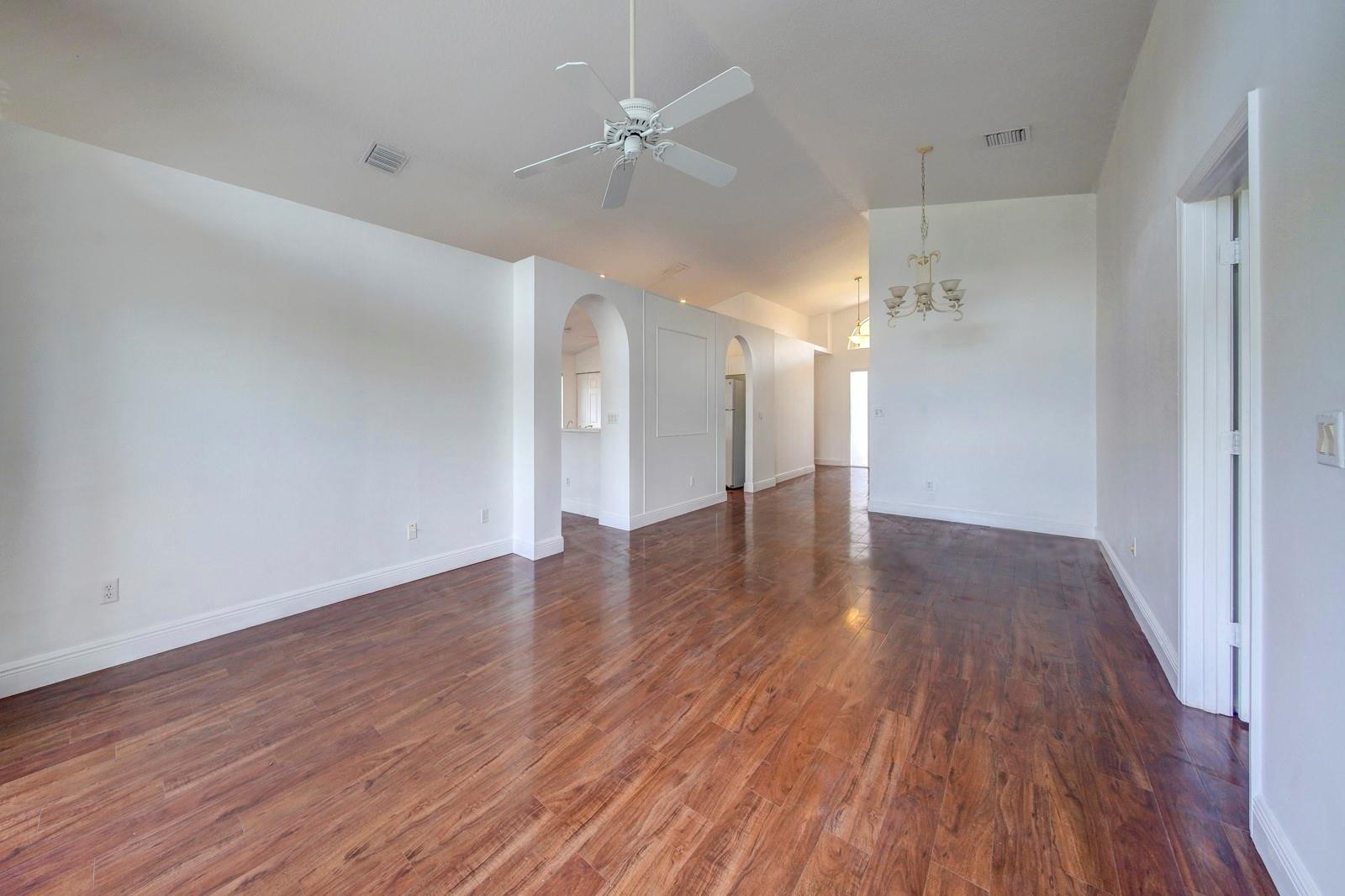 8765 Thames River Dr