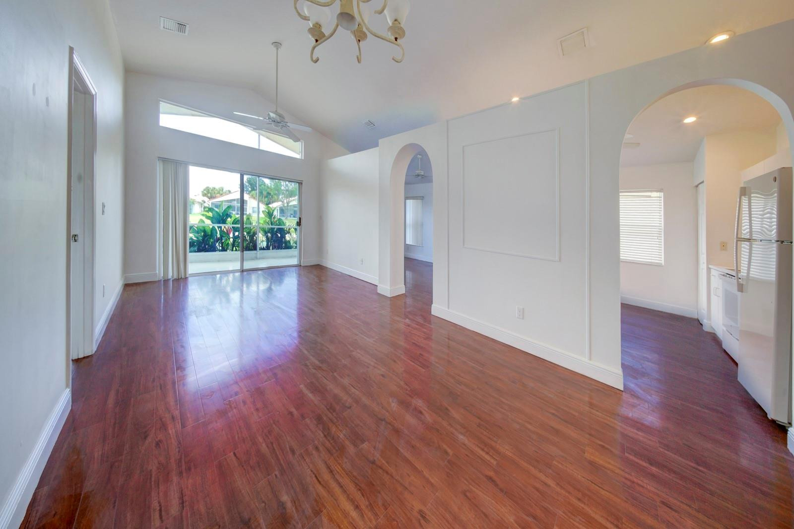 8765 Thames River Dr